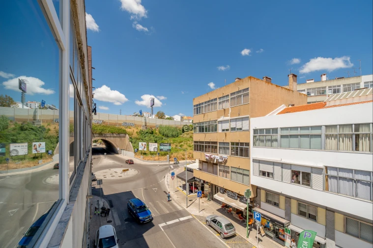 Apartamento T2 para Venda em Sacavém e Prior Velho Foto 11