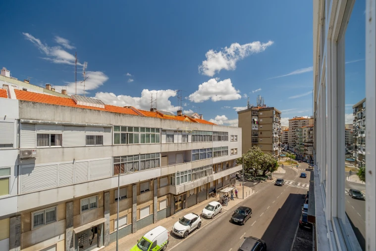 Apartamento T2 para Venda em Sacavém e Prior Velho Foto 12