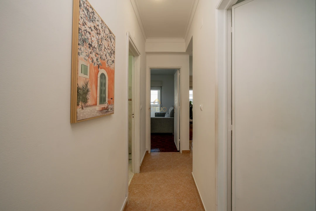 Apartamento T2 para Venda em Sacavém e Prior Velho Foto 15