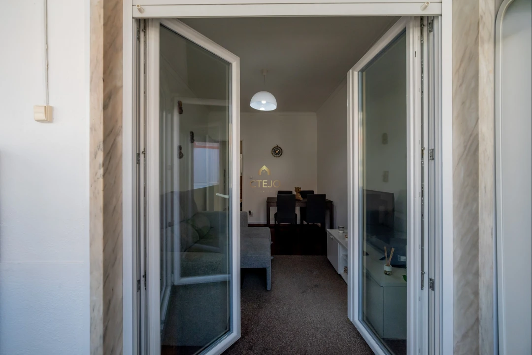 Apartamento T2 para Venda em Sacavém e Prior Velho Foto 13