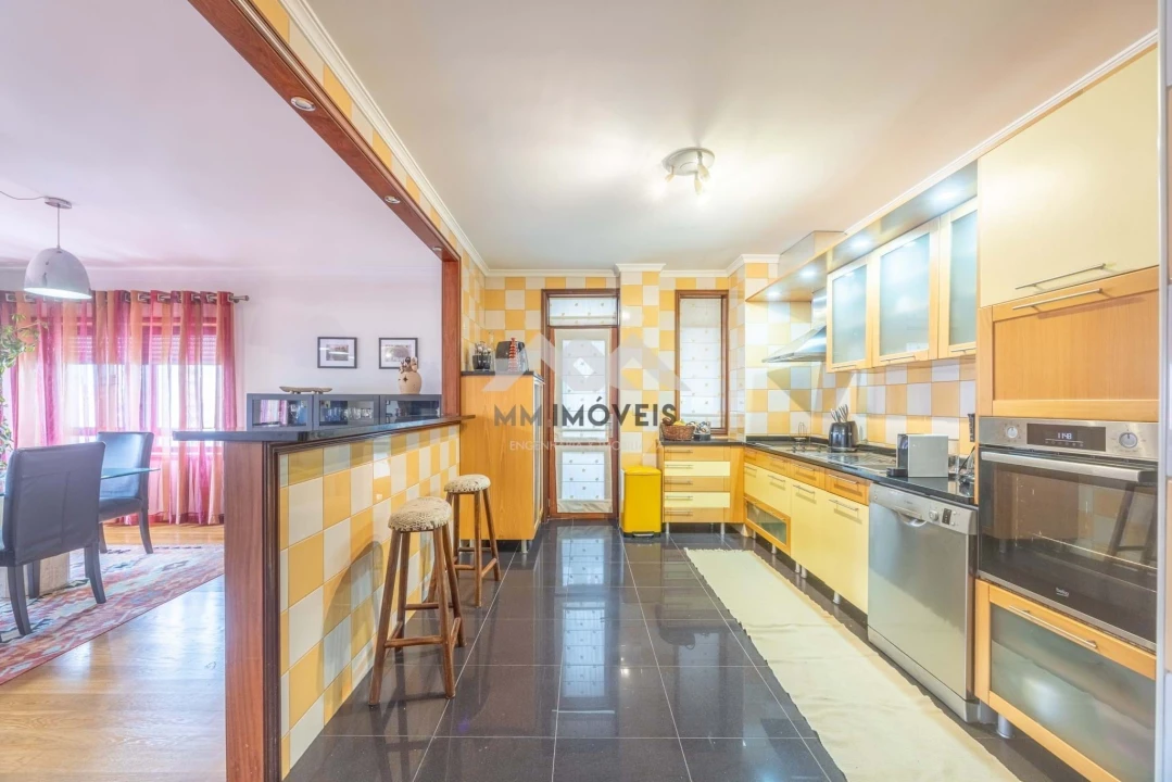 Apartamento T3 para Venda em Santa Marinha e São Pedro da Afurada Foto 3