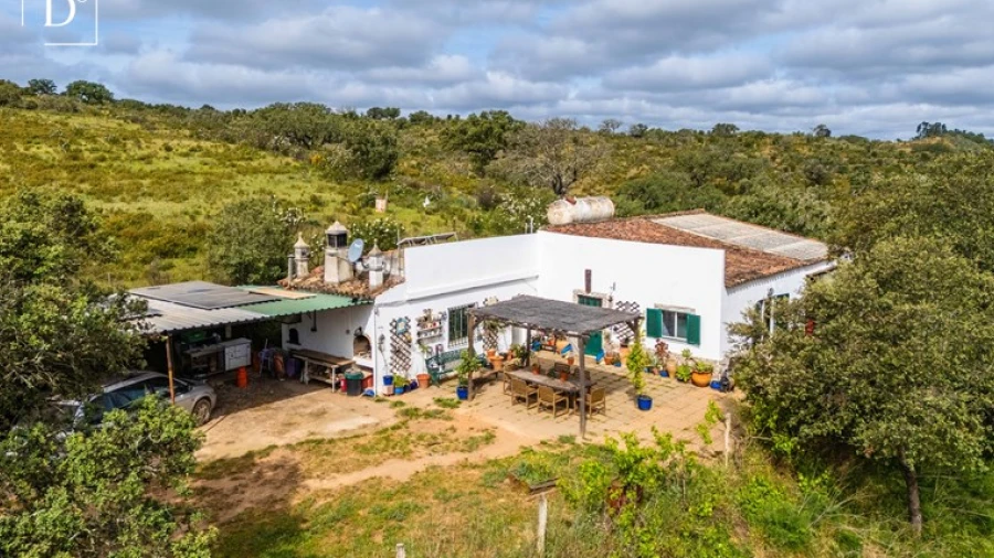 Moradia T3 para Venda em Almodôvar e Graça dos Padrões