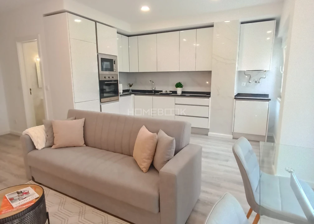 Apartamento T3 para Venda em Benfica Foto 5