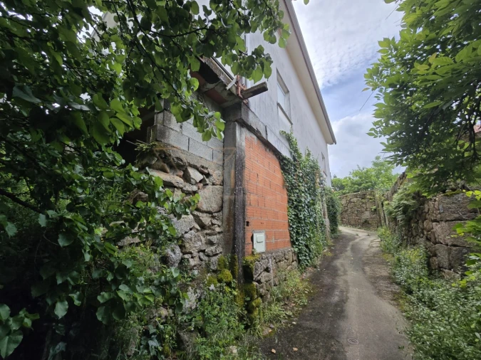 Moradia T3 para Venda em Paderne Foto 4