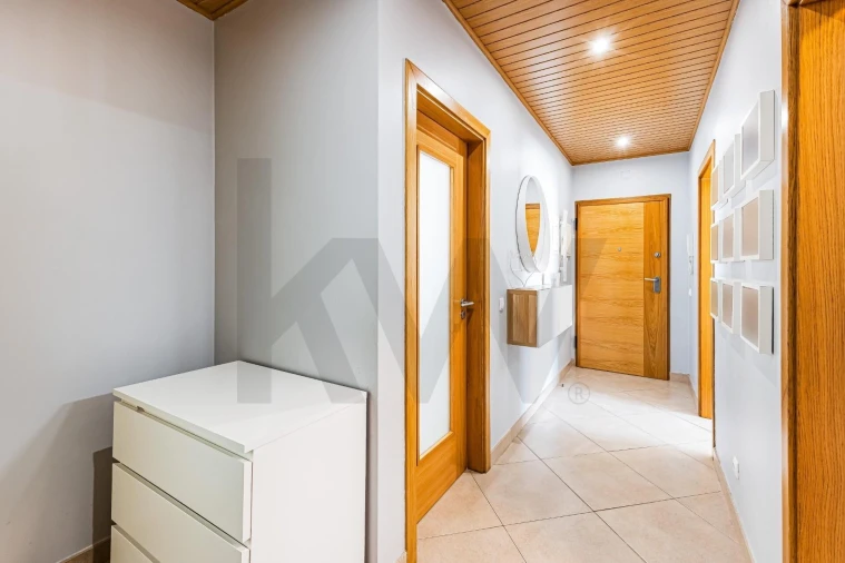 Apartamento T2 para Venda em Silves Foto 5