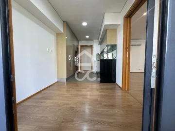 Apartamento T2 para Arrendamento em Loures