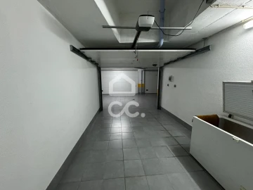 Apartamento T2 para Arrendamento em Loures