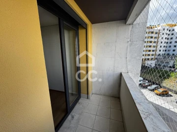 Apartamento T2 para Arrendamento em Loures