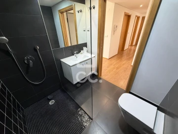Apartamento T2 para Arrendamento em Loures