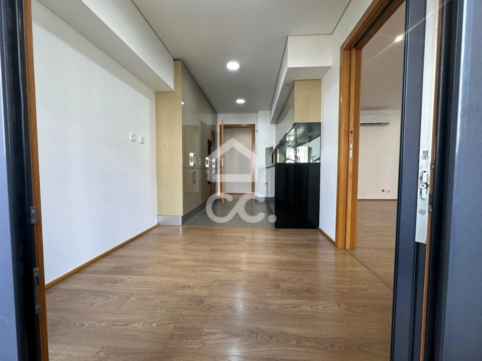 Apartamento T2 para Arrendamento em Loures Foto 7