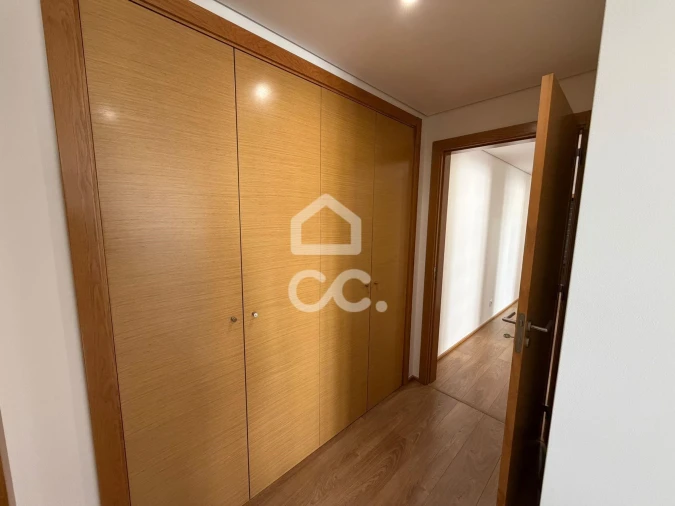 Apartamento T2 para Arrendamento em Loures Foto 15