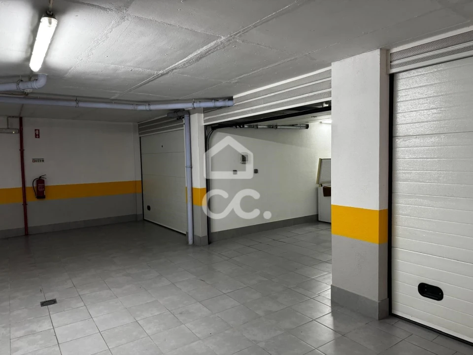 Apartamento T2 para Arrendamento em Loures Foto 25