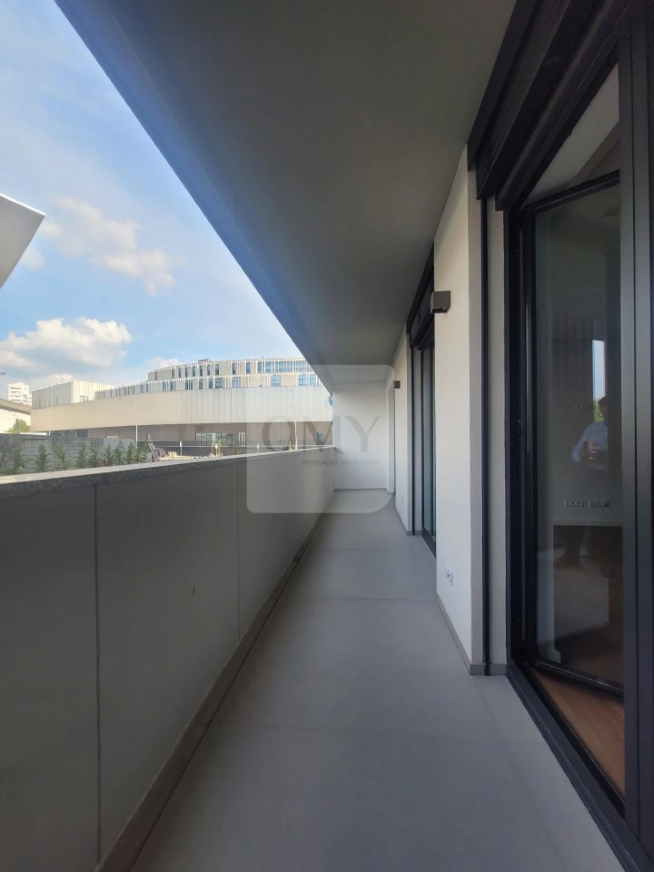 Apartamento T1 para Arrendamento em Nossa Senhora da Conceição, São Pedro e São Dinis Foto 2