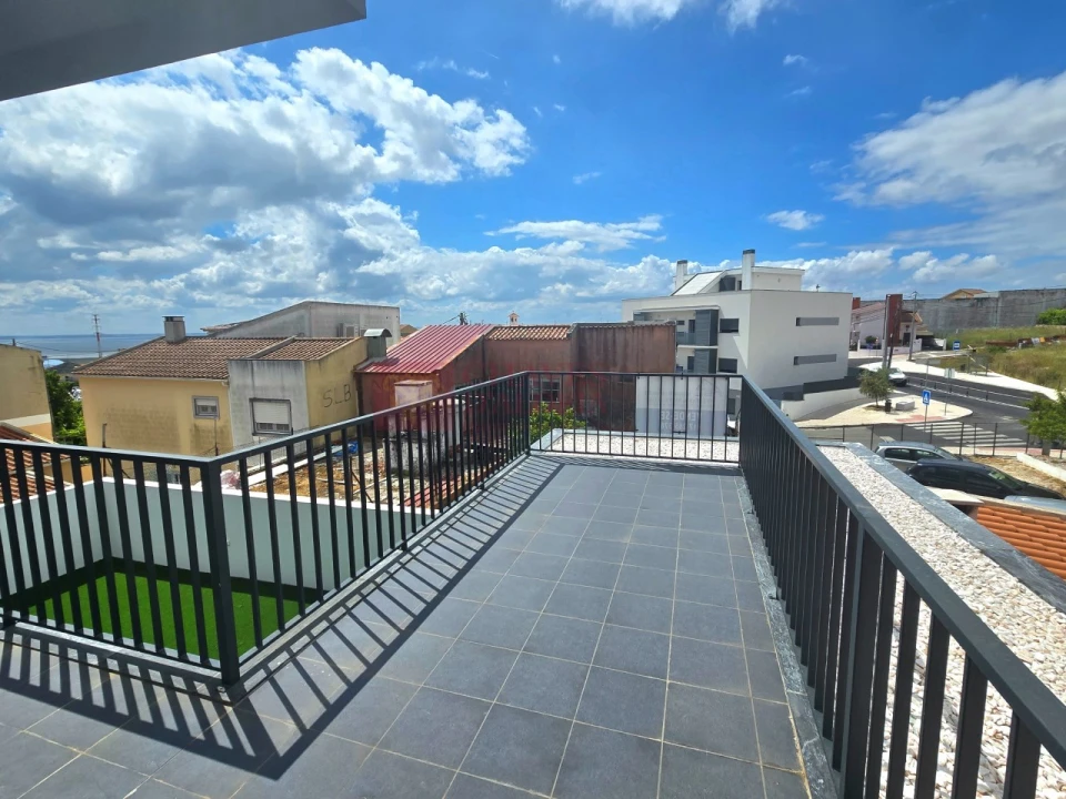 Moradia T3 para Venda em Santa Iria de Azoia, São João da Talha e Bobadela Foto 19