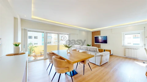 Apartamento T2 para Venda em Póvoa de Santa Iria e Forte da Casa