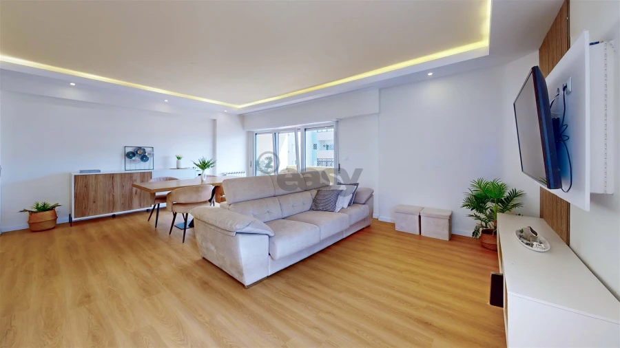 Apartamento T2 para Venda em Póvoa de Santa Iria e Forte da Casa Foto 6