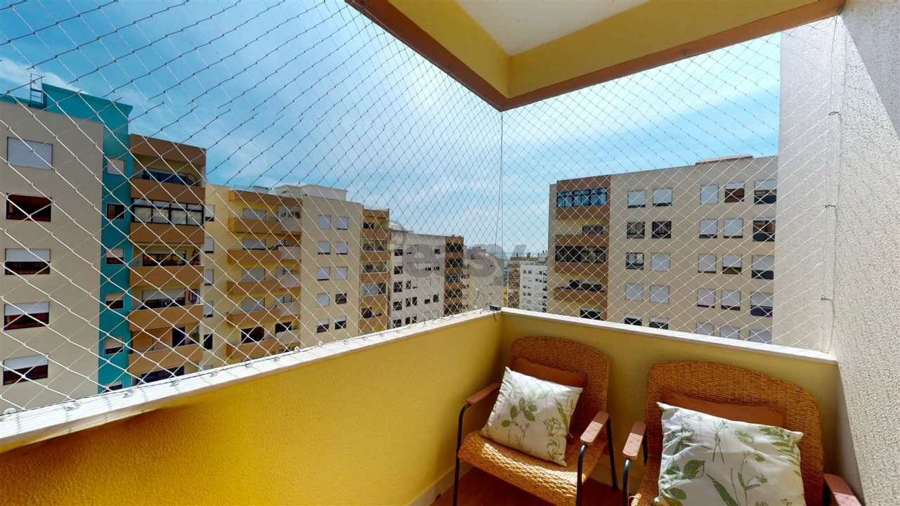Apartamento T2 para Venda em Póvoa de Santa Iria e Forte da Casa Foto 26
