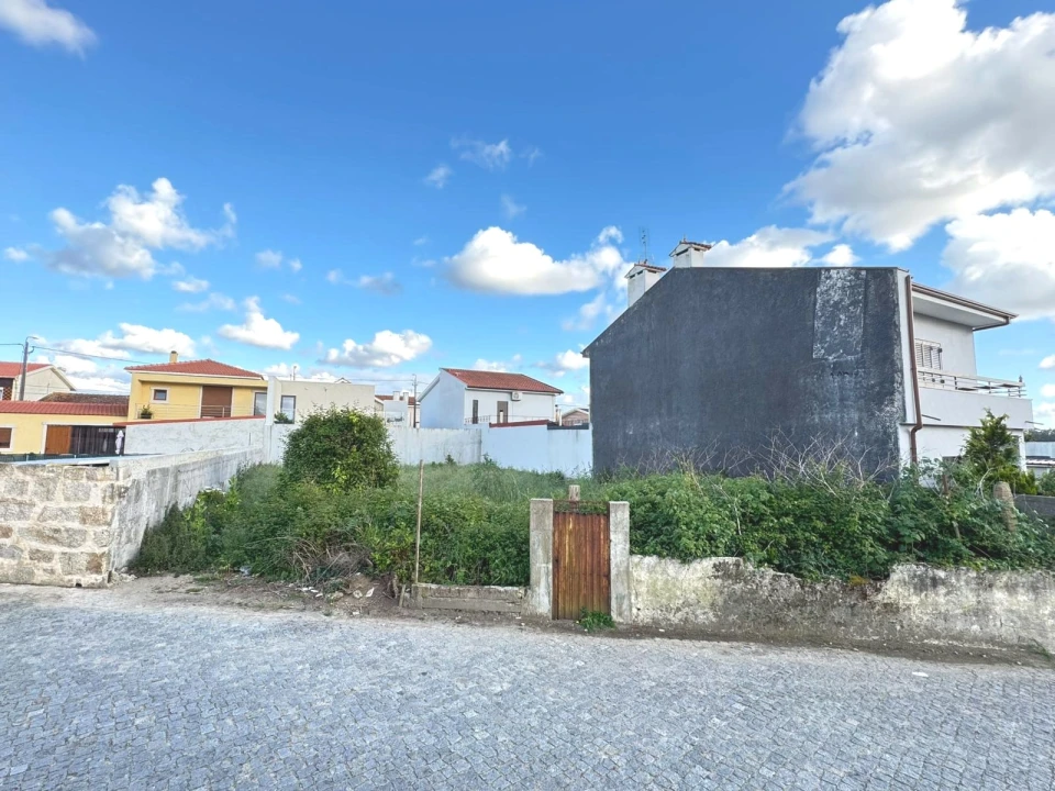 Terreno para Venda em Vilar e Mosteiró Foto 30