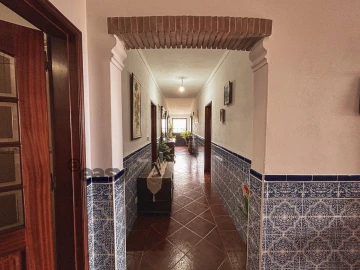 Moradia T3 para Venda em São Bartolomeu do Outeiro e Oriola
