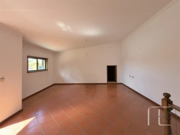 Moradia T3 para Venda em Madalena