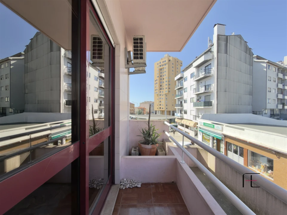 Moradia T2 para Venda em Mafamude e Vilar do Paraíso Foto 10