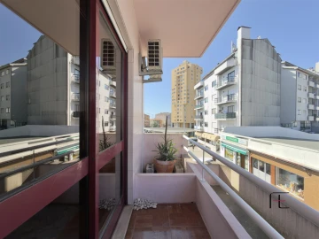 Moradia T2 para Venda em Mafamude e Vilar do Paraíso