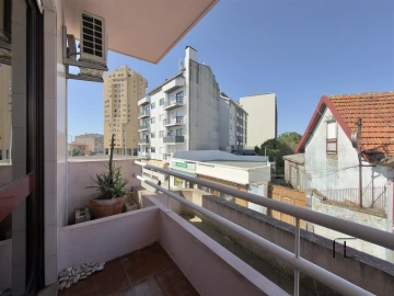 Moradia T2 para Venda em Mafamude e Vilar do Paraíso