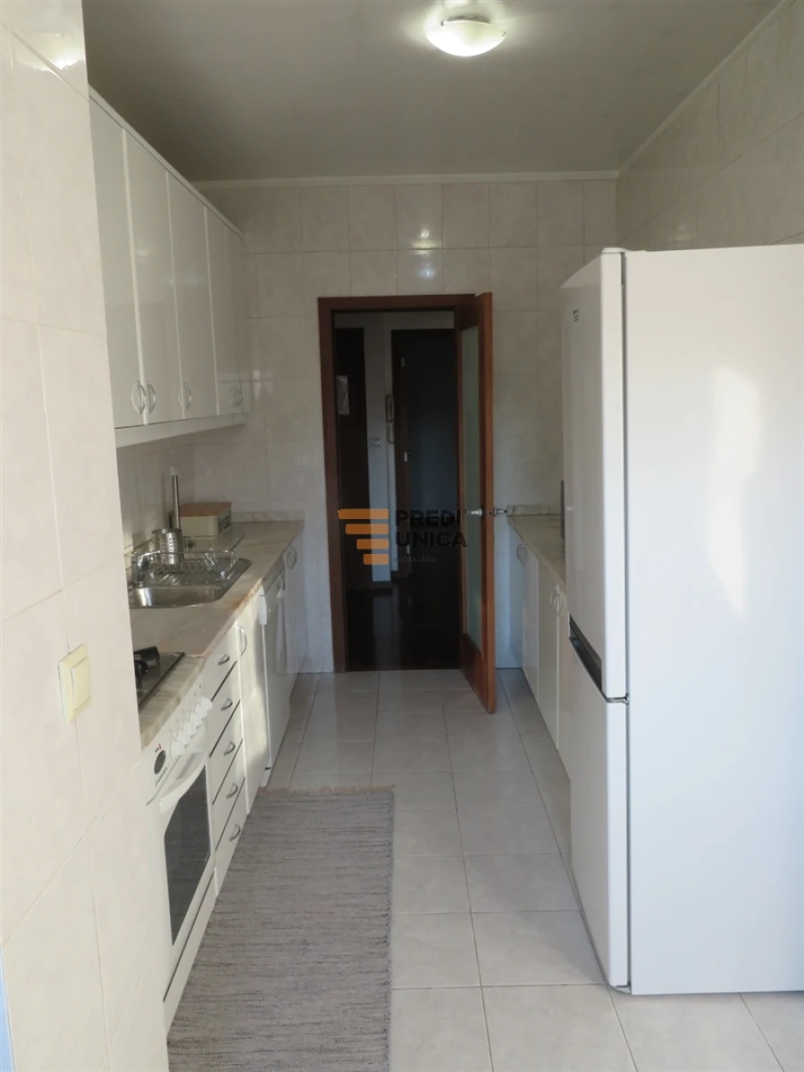 Apartamento T3 para Venda em Paranhos Foto 24