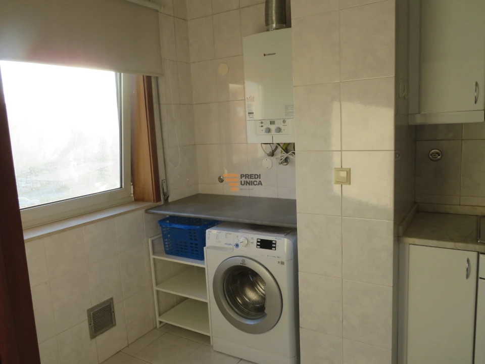 Apartamento T3 para Venda em Paranhos Foto 3