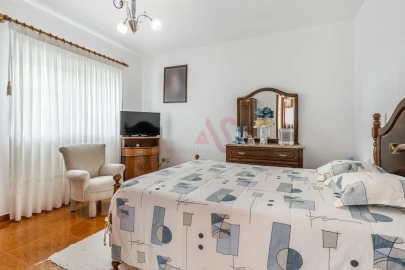 Moradia T6 para Venda em Tagilde e Vizela (São Paio)