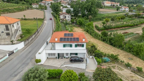 Moradia T6 para Venda em Tagilde e Vizela (São Paio)