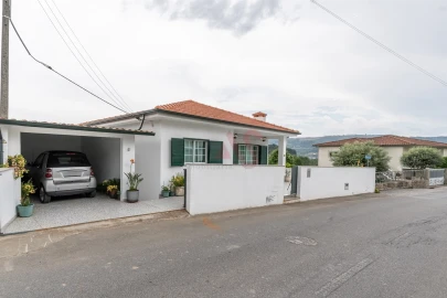 Moradia T6 para Venda em Tagilde e Vizela (São Paio)