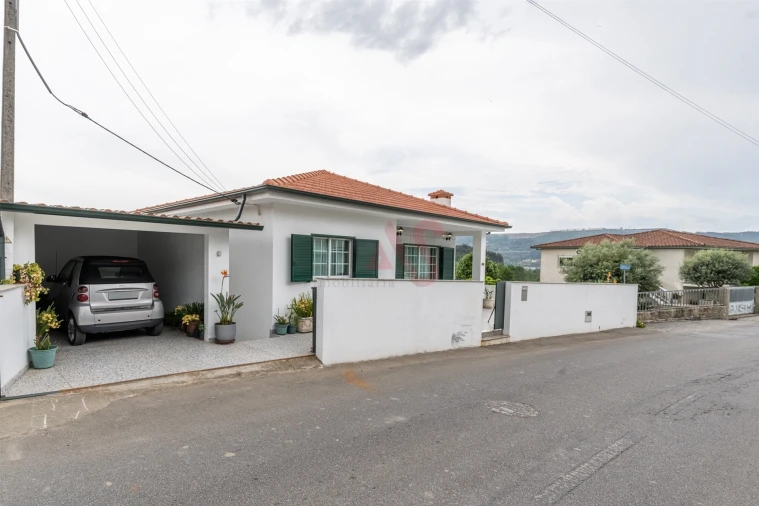 Moradia T6 para Venda em Tagilde e Vizela (São Paio) Foto 33