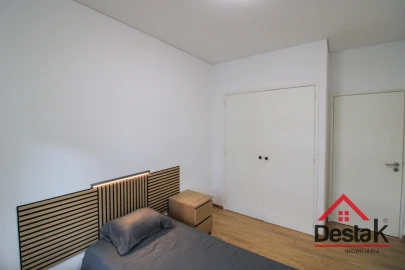 Apartamento T5 para Arrendamento em Viseu