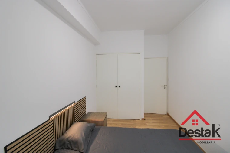Apartamento T5 para Arrendamento em Viseu Foto 11