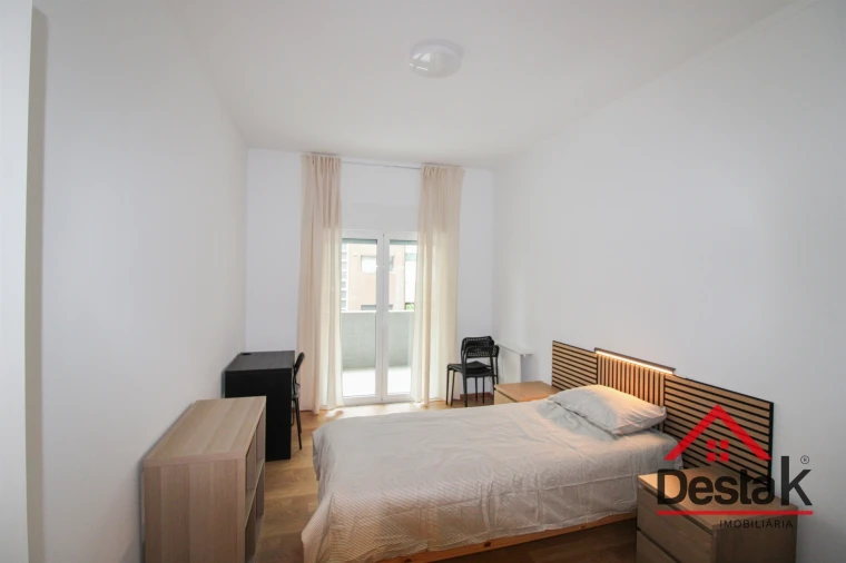 Apartamento T5 para Arrendamento em Viseu Foto 9