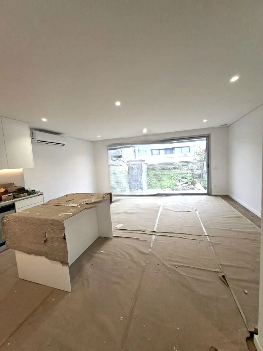 Moradia T4 para Venda em Paranhos Foto 2
