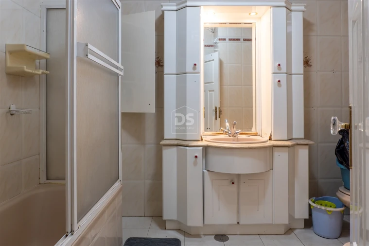 Apartamento T3 para Venda em Santo Antonio dos Olivais Foto 6