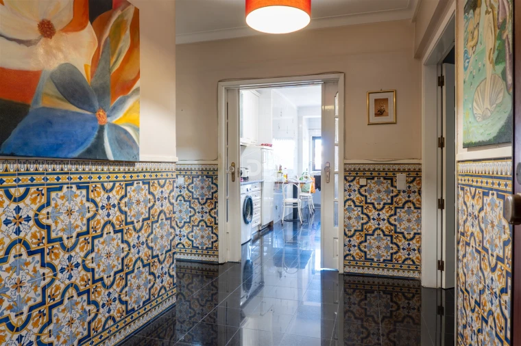 Apartamento T3 para Venda em Santo Antonio dos Olivais Foto 4