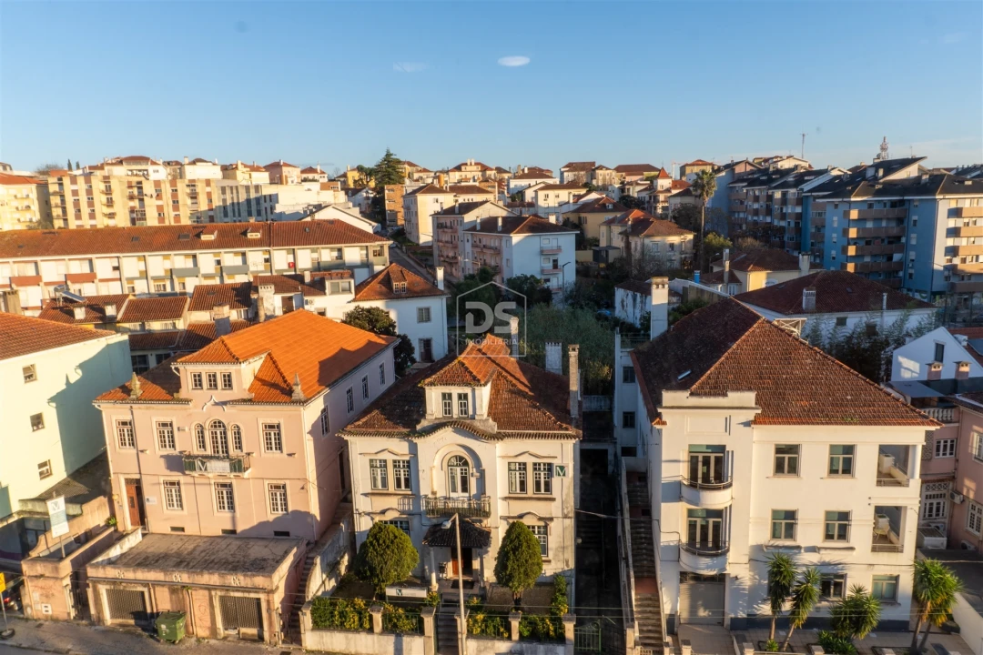 Apartamento T3 para Venda em Santo Antonio dos Olivais Foto 12