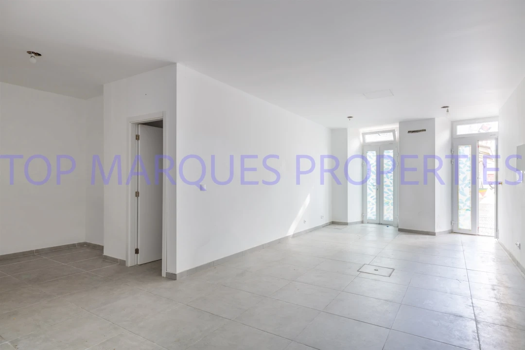 Moradia T1 para Venda em Olhão Foto 3