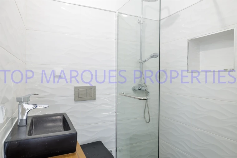 Moradia T1 para Venda em Olhão Foto 11