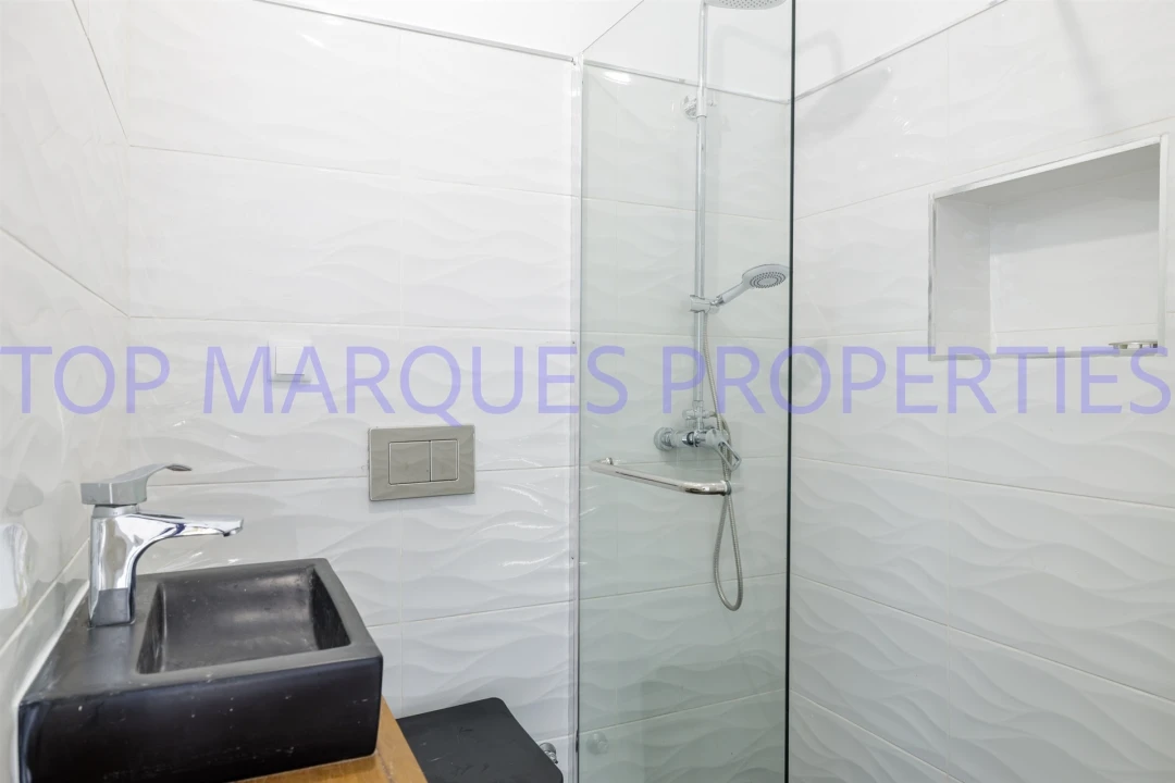 Moradia T1 para Venda em Olhão Foto 11