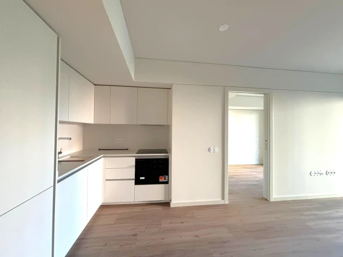 Apartamento T1 para Arrendamento em Ramalde Foto 4