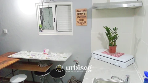 Garagem para Venda em Buarcos