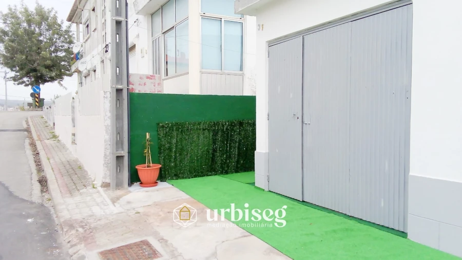 Garagem para Venda em Buarcos