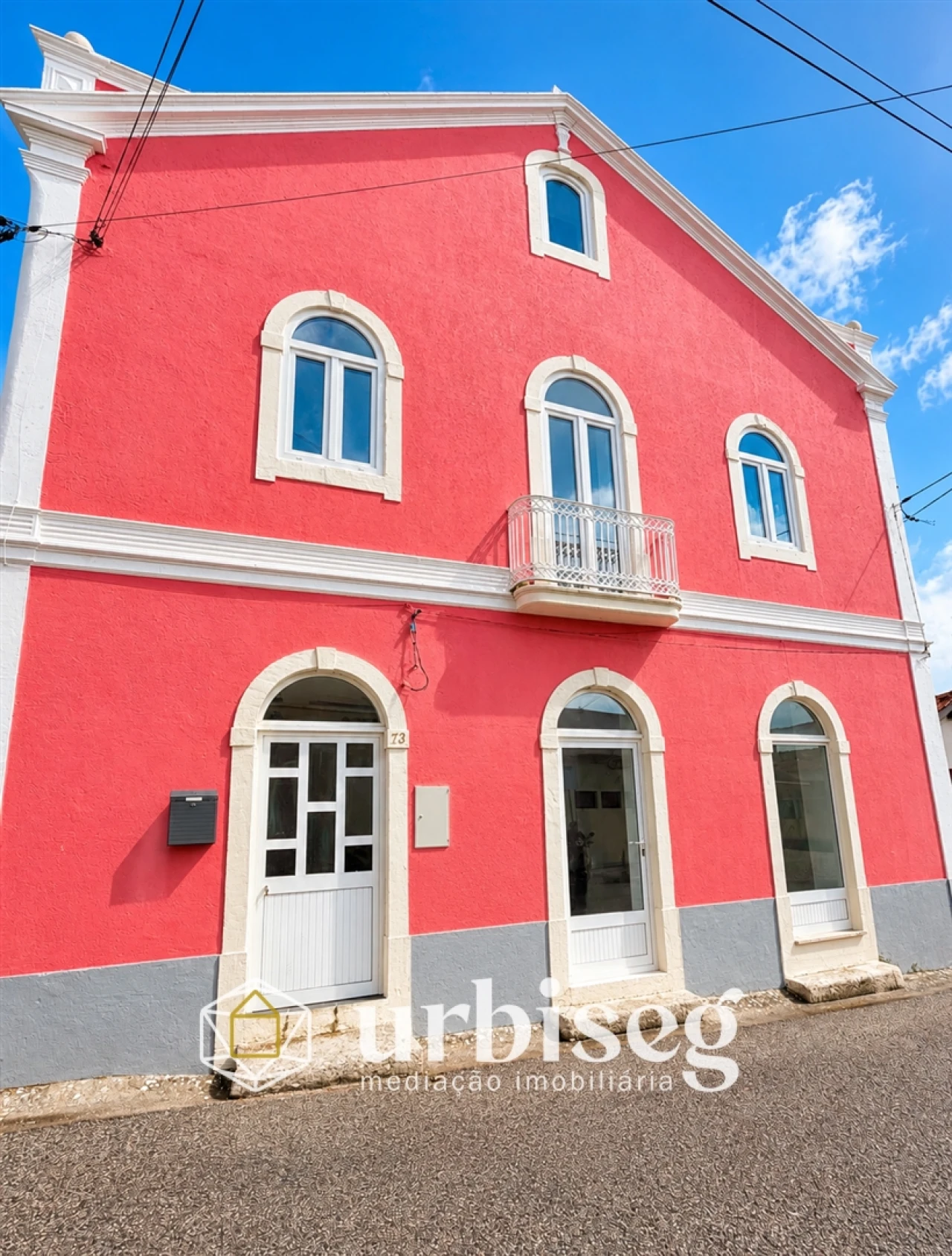 Moradia T5 para Venda em Alqueidão Foto 3