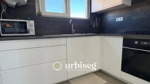 Moradia T5 para Venda em Alqueidão