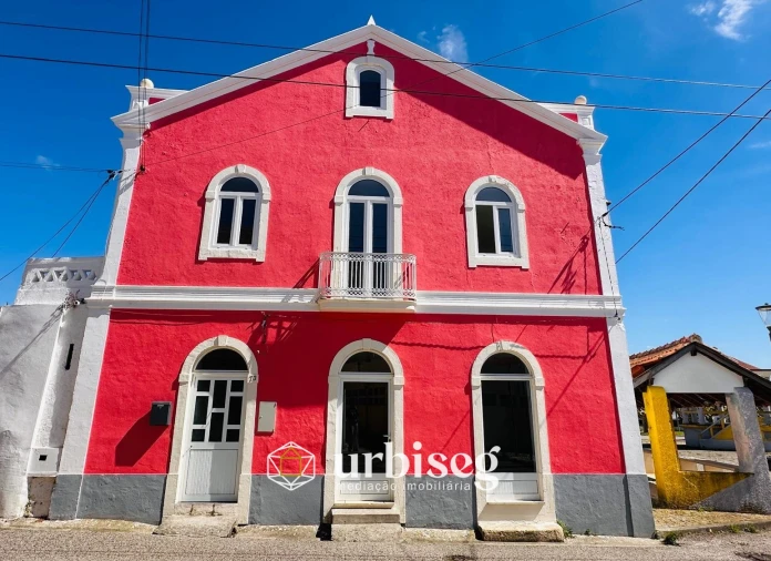 Moradia T5 para Venda em Alqueidão