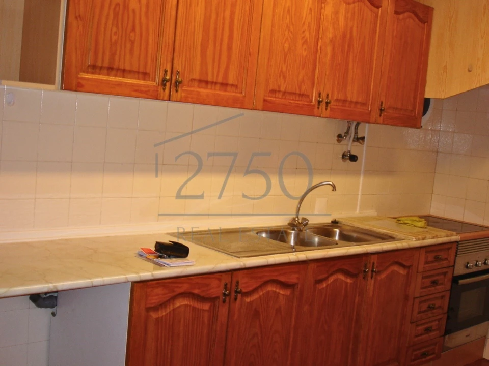 Apartamento T2 para Venda em Algueirão-Mem Martins Foto 6